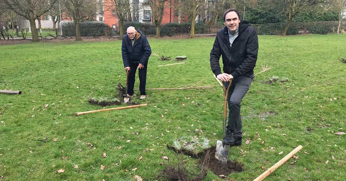 Cllr tagg planting cherry trees