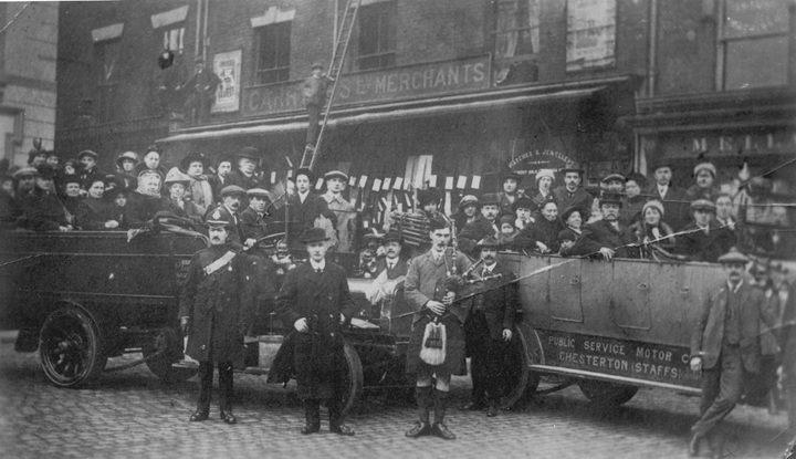 Belgian refugees arriving during World War I, 1915