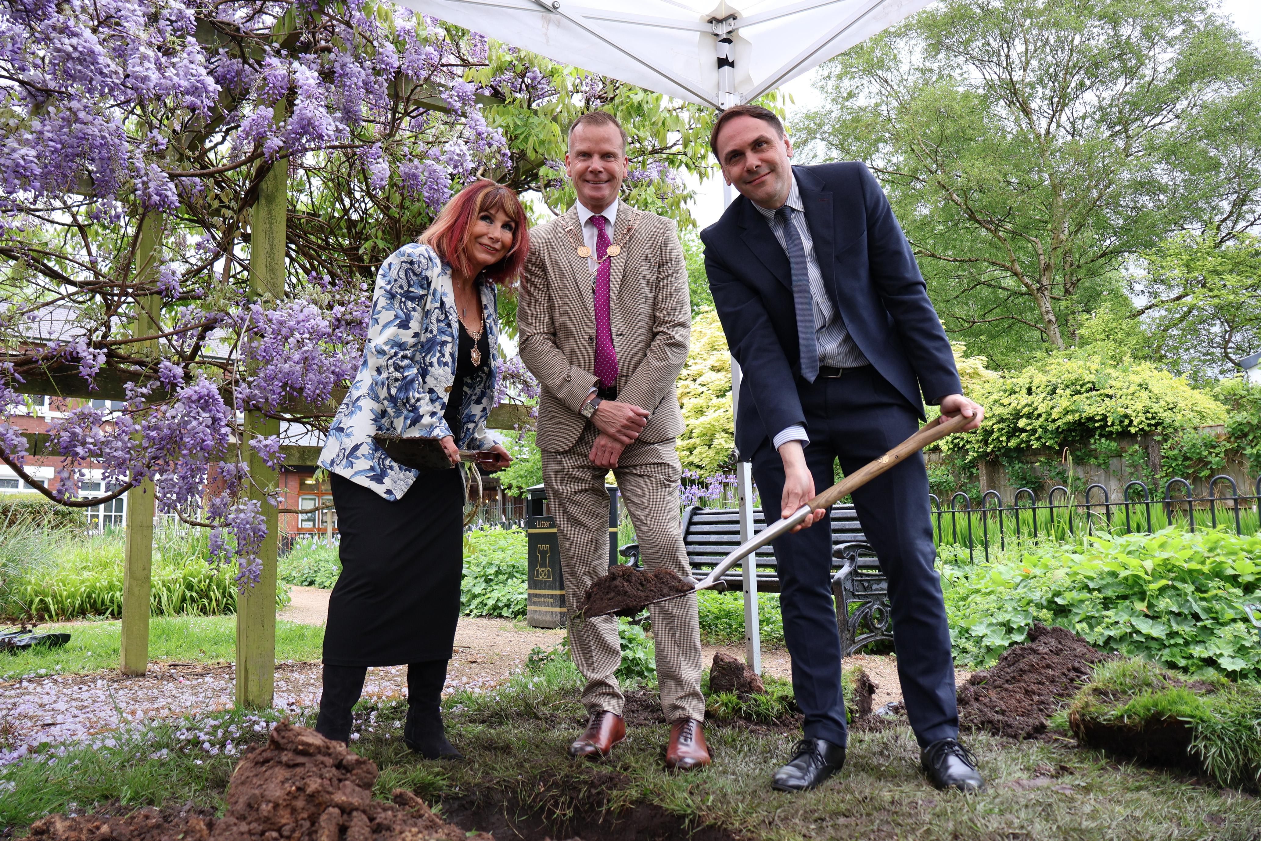 Newcastle-under-Lyme Borough Council, time capsule, history, heritage, Brampton Park, 850 celebrations, anniversary.