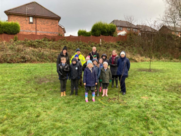 Pupils from Thursfield Primary School, Cllr Jill Waring and The Mayor at Newchapel Recreation Ground.